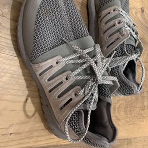 Addidas sneakers unisex men, women, kids